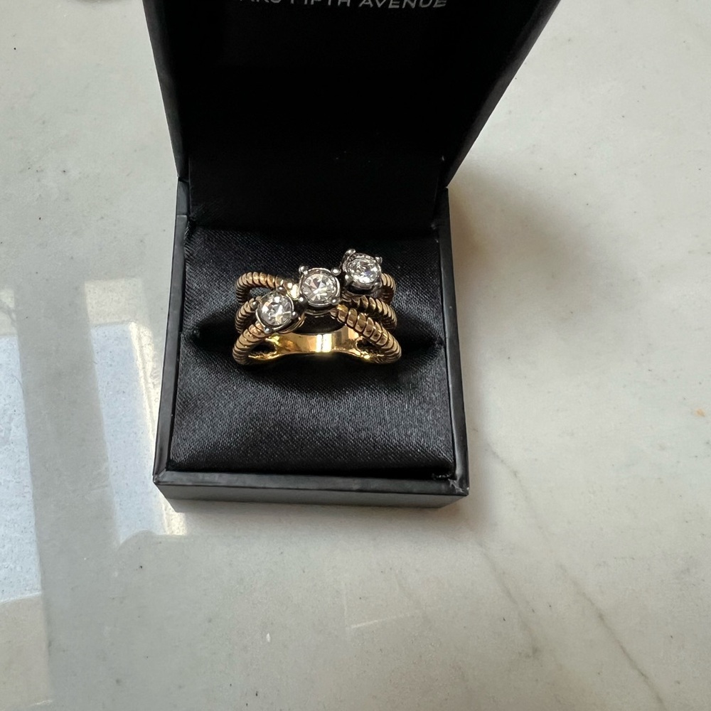 Elegant Gold and Silver Ring with Crystals